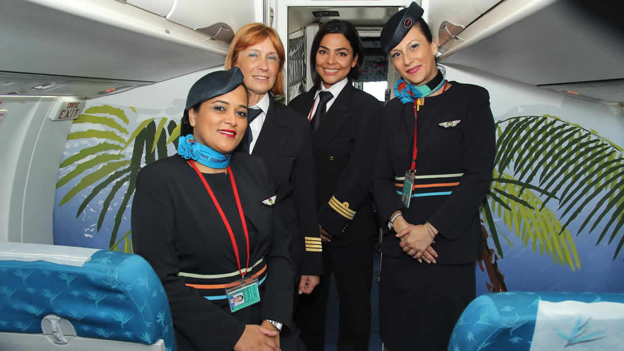 L’équipage exclusivement féminin du vol ATR-72 du 9 juin. L’équipage exclusivement féminin du vol ATR-72 du 9 juin.