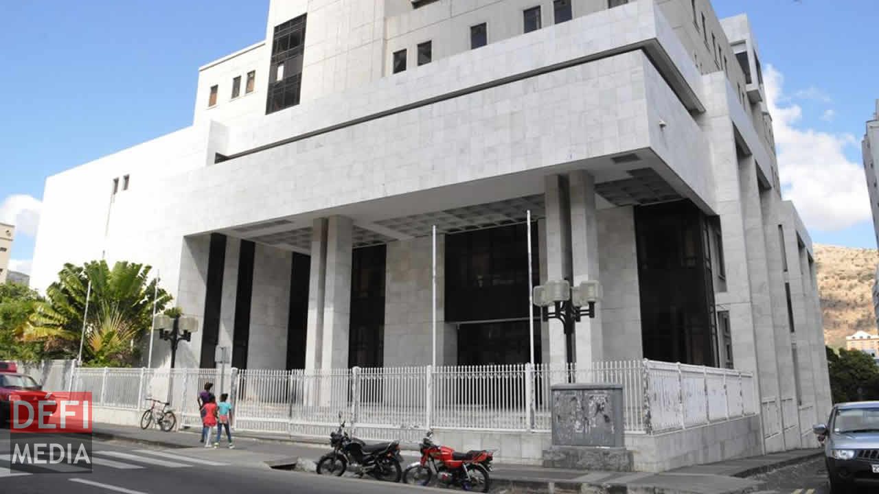 Cour intermediare