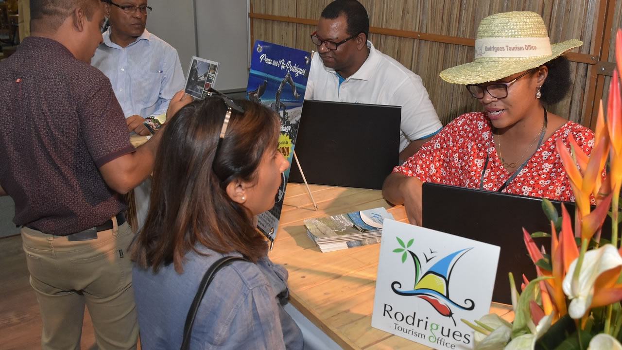 Le stand de la MTPA met à l’honneur les îles Vanille, notamment l’office du Tourisme de Rodrigues.