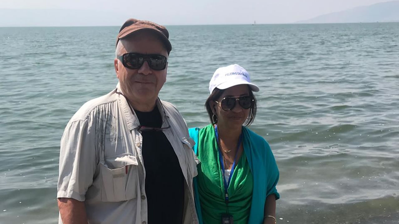 Gerard Ezra de Pèlerins du monde et Daniella Lam Tung d’Étoile du Pèlerinage de Maurice.