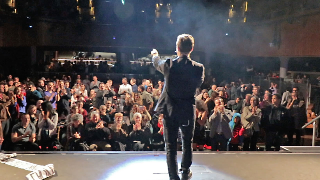 Le stand-up prend son envol à Maurice.