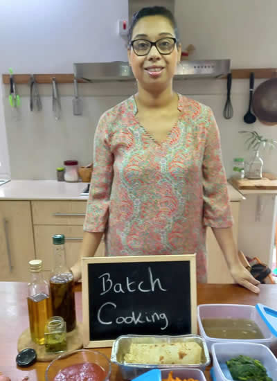 Laura Sangeeleemootoo prépare les ingrédients pour ses plats de la semaine en week-end.