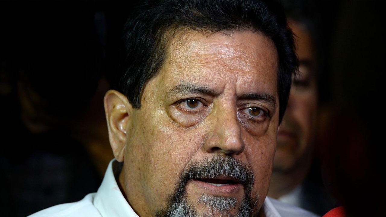 Edgar Zambrano est sorti de Fuerte Tiuna, principal complexe pénitencier de Caracas, et a été accueilli par des politiques et des proches.